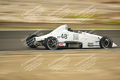 media/Jan-26-2025-CalClub SCCA (Sun) [[cfcea7df88]]/Group 7/Race/